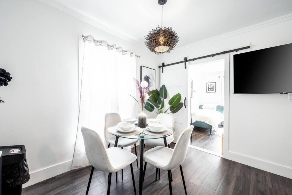 Luxury Stylish Home, Walk To Falls, Fire Pit&More Niagara Falls Ngoại thất bức ảnh