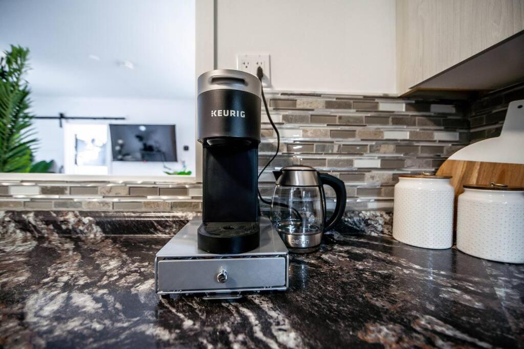 Luxury Stylish Home, Walk To Falls, Fire Pit&More Niagara Falls Ngoại thất bức ảnh