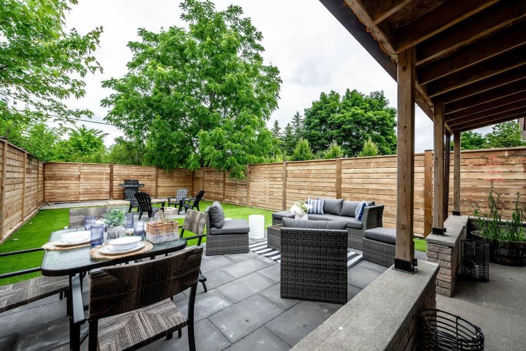 Luxury Stylish Home, Walk To Falls, Fire Pit&More Niagara Falls Ngoại thất bức ảnh